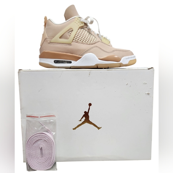 Wmns Air Jordan 4 Retro Sneakers - Picture 1 of 8